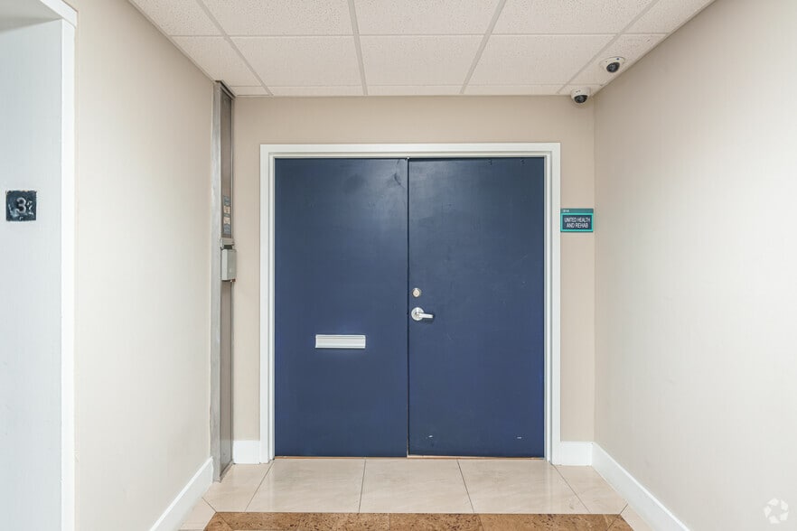 More Photos Of 111 NW 183rd St, Miami Unknown For Lease