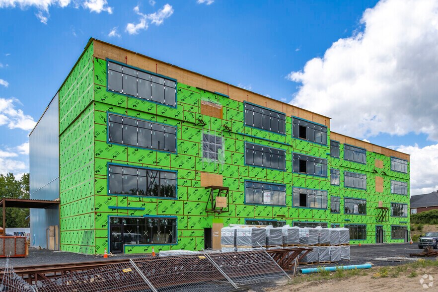 Primary Photo Of 920 Av Simard, Chambly Office Residential For Lease