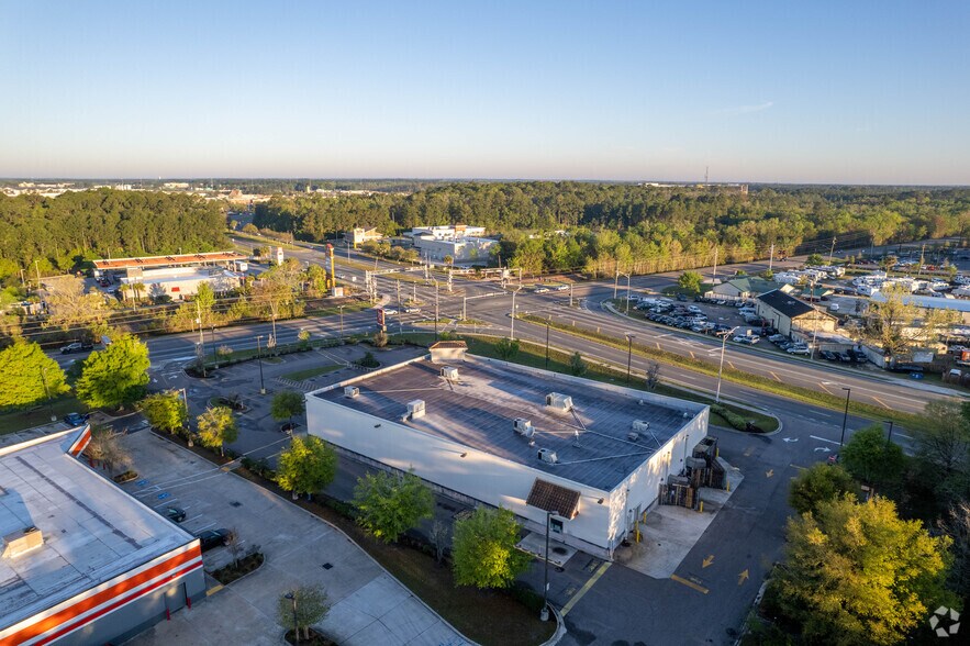 More Photos Of 13125 N Main St, Jacksonville Drugstore For Sale