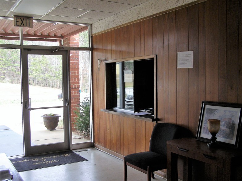 More Photos Of 2580 Highway 46, Heflin Warehouse For Lease