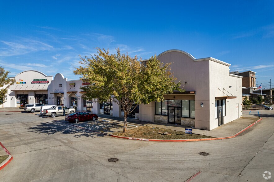 More Photos Of 3305 Mayhill Rd, Denton Unknown For Lease