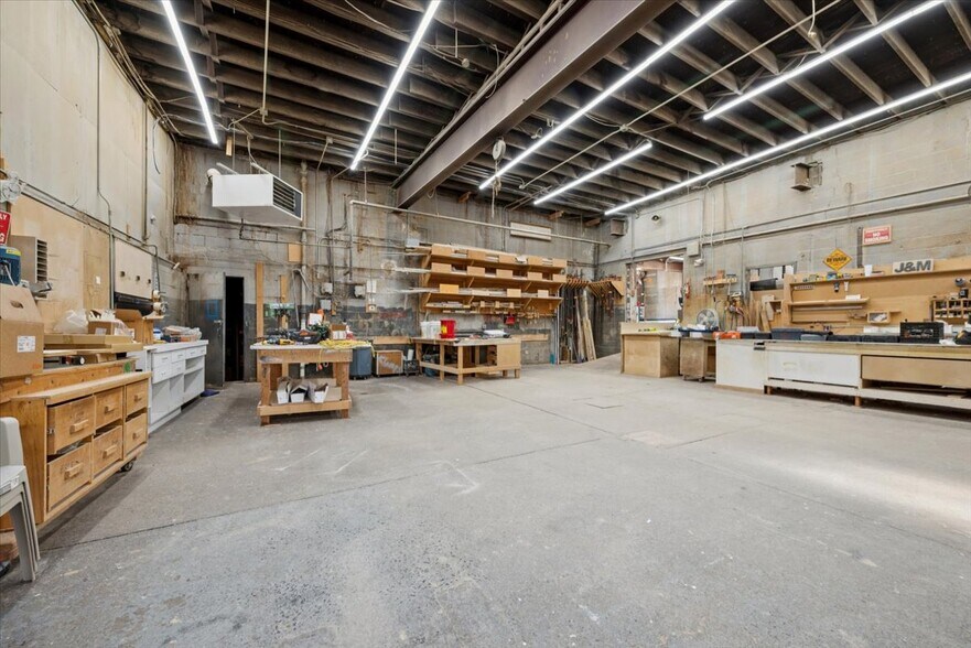 More Photos Of 401 State Route 202, Raritan Freestanding For Lease