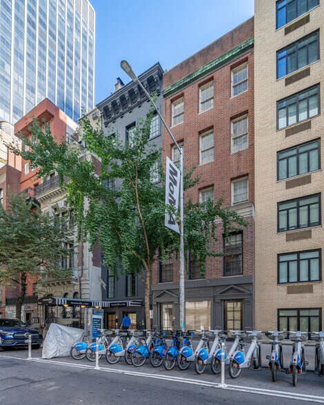 More Photos Of 31 W 54th St, New York Storefront Retail Office For Sale