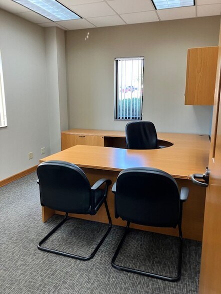 More Photos Of 102 N Broadway Ave, Hartington Office For Sale