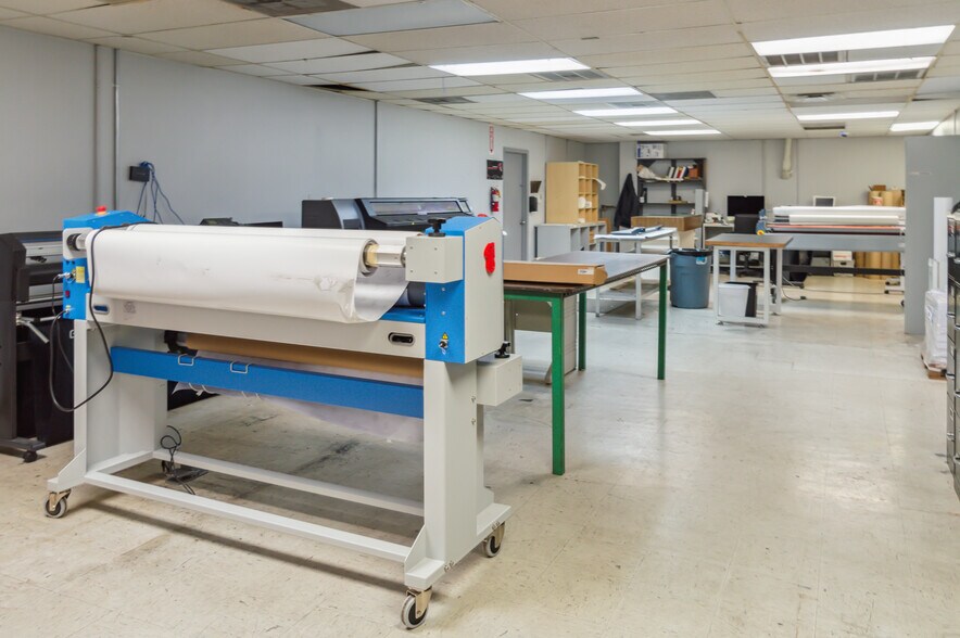 More Photos Of 5115 E Highland Dr, Jonesboro Light Manufacturing For Sale