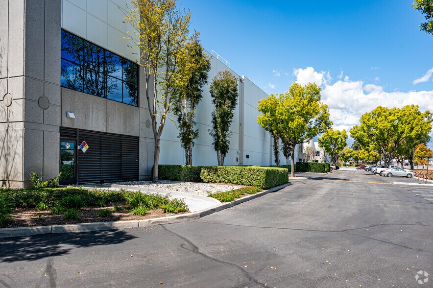 More Photos Of 1320 S Baker Ave, Ontario Warehouse For Lease