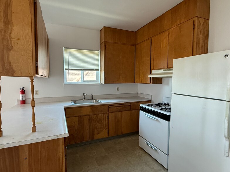 More Photos Of 1430-1436 45th Ave, Oakland Apartments For Sale