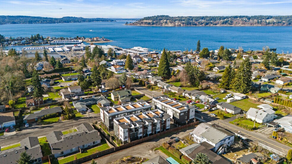 More Photos Of 8524 19th St W, Tacoma Apartments For Sale