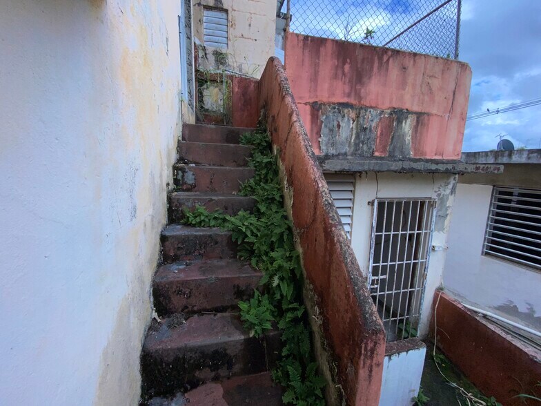 More Photos Of 202 Calle Marcial Bosch, Cayey Apartments For Sale