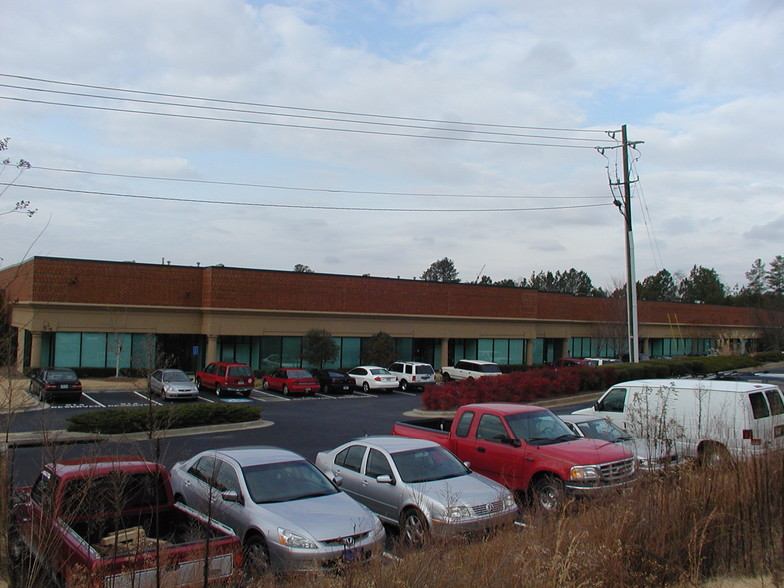 More Photos Of 1005 Alderman Dr, Alpharetta Research And Development For Lease