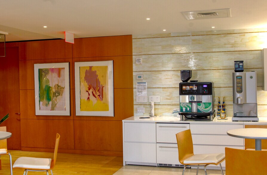 Primary Photo Of 800 Third Ave, New York Office For Lease