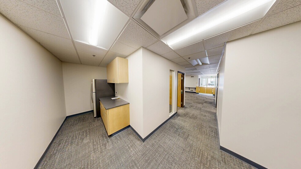 More Photos Of 4001 Holly St, Denver Warehouse For Sale