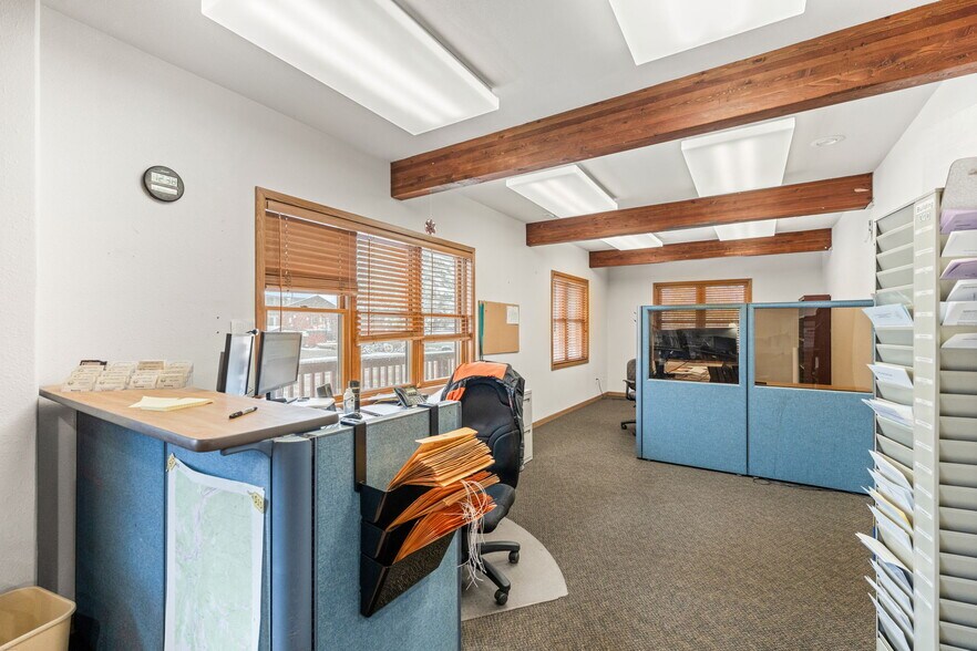 More Photos Of 1111 Rose St, Georgetown Office For Sale