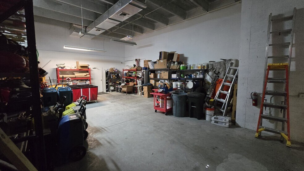 More Photos Of 10002-10192 NW 50th St, Sunrise Light Distribution For Lease