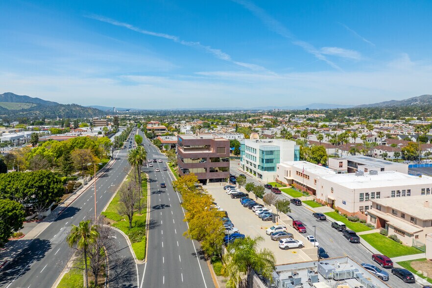 More Photos Of 1000 N Central Ave, Glendale Office For Lease
