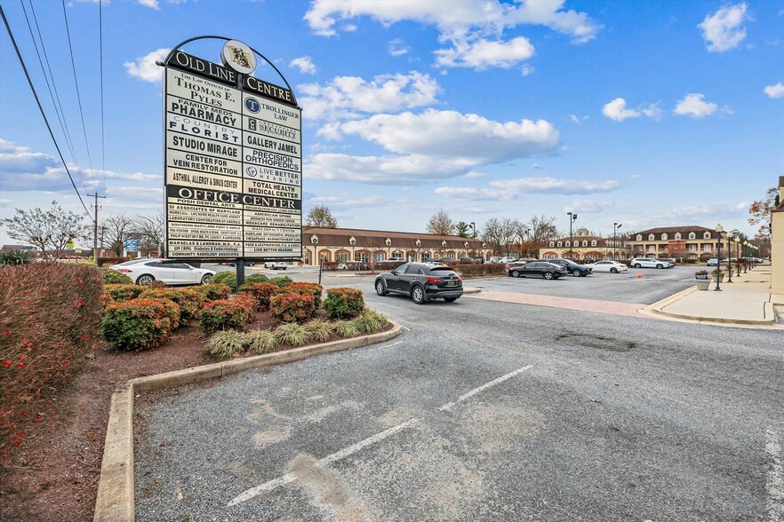 More Photos Of 12090-12114 Old Line Ctr, Waldorf General Retail For Sale