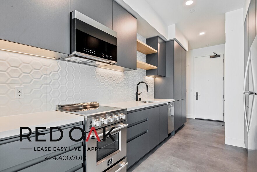 More Photos Of 3450 W 43rd St, Los Angeles Apartments For Lease
