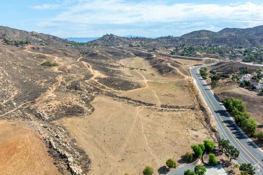 More Photos Of 10127 Heacock St, Moreno Valley Land For Sale