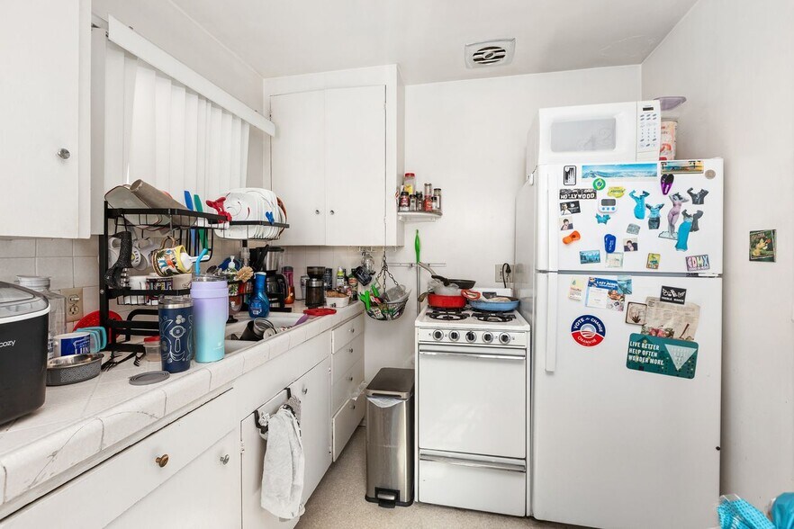 More Photos Of 2816-18 Columbia Street, San Diego Apartments For Sale