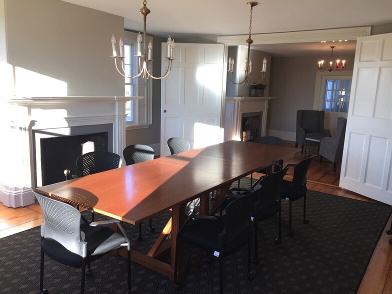 More Photos Of 510 Main St, Gorham Office For Lease