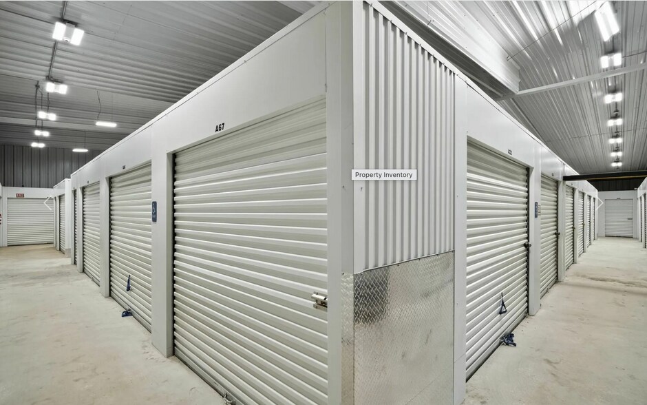 More Photos Of 2209 Richard St, Abbeville Self Storage For Sale