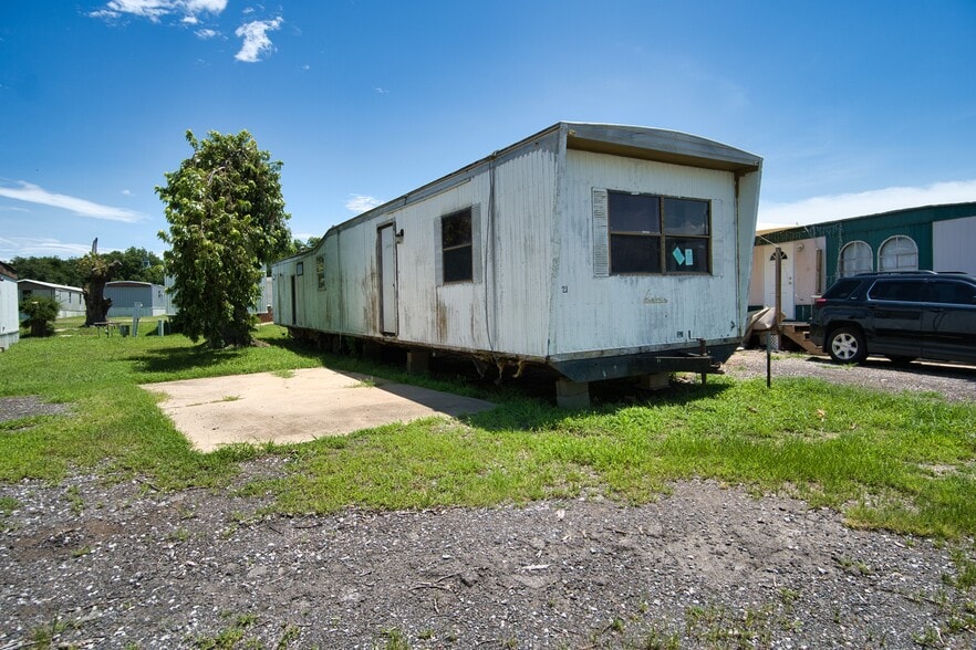 More Photos Of 400 S Front St, Noble Manufactured Housing Mobile Home Park For Sale