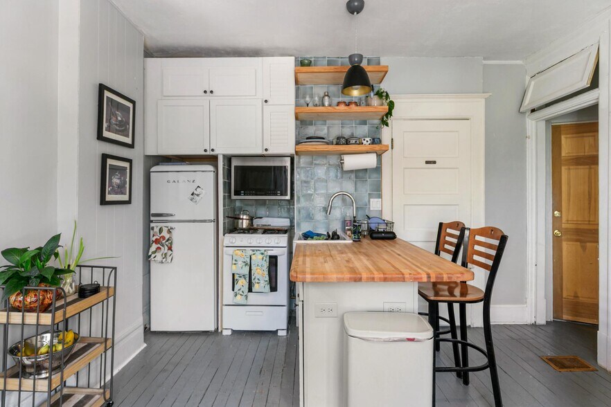 More Photos Of 1138 N Clarkson St, Denver Apartments For Sale