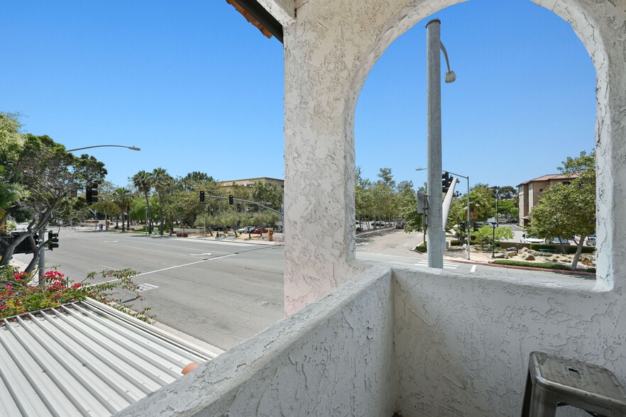 More Photos Of 4151 Taylor St, San Diego Storefront Retail Office For Sale