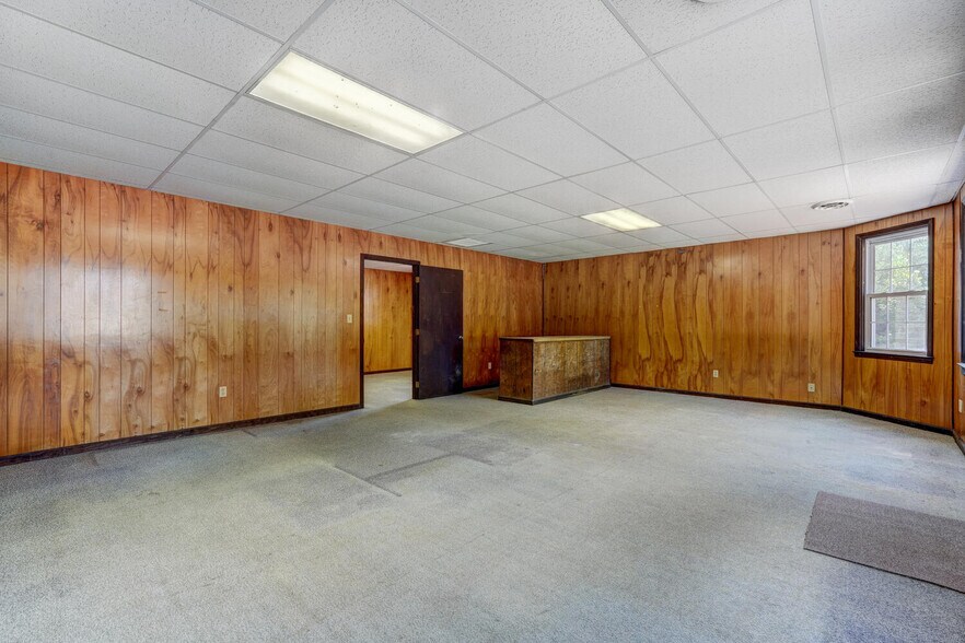 More Photos Of 122 NC Highway 700, Eden Auto Dealership For Sale