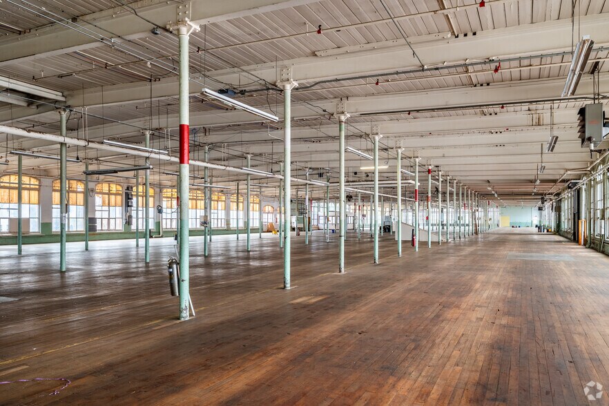 More Photos Of 90 South Street, West Warren Manufacturing For Sale