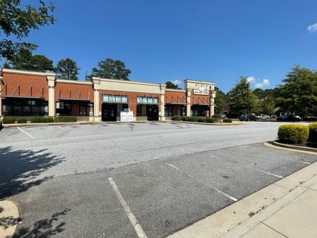 More Photos Of 102 Lexington Cir, Peachtree City Freestanding For Sale