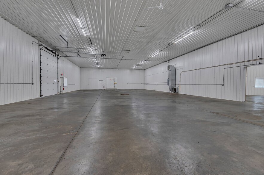 More Photos Of 3955 Shadowwood Dr NE, Sauk Rapids Warehouse For Sale