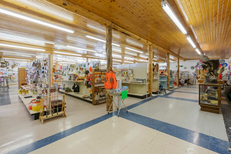 More Photos Of 10652 US Highway 189, Big Piney Freestanding For Sale