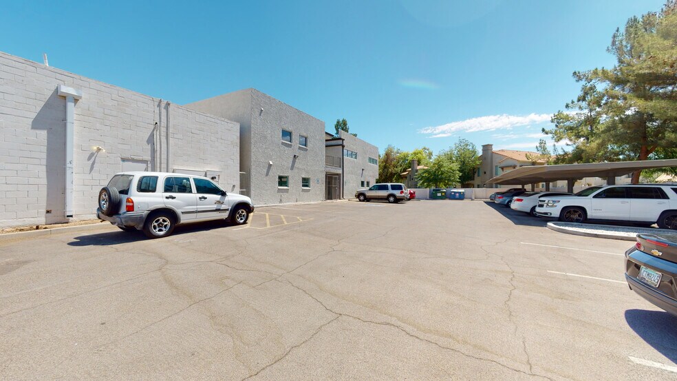 More Photos Of 955 W Chandler Blvd, Chandler Medical For Lease