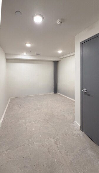 More Photos Of 658 Washington Ave, Brooklyn Apartments For Sale