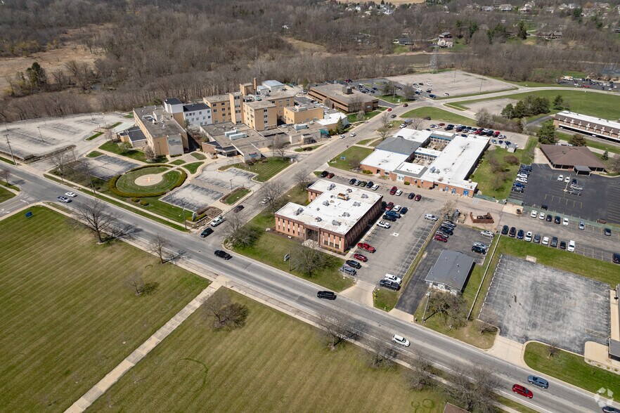 More Photos Of 770 Riverside Ave, Adrian Medical For Lease