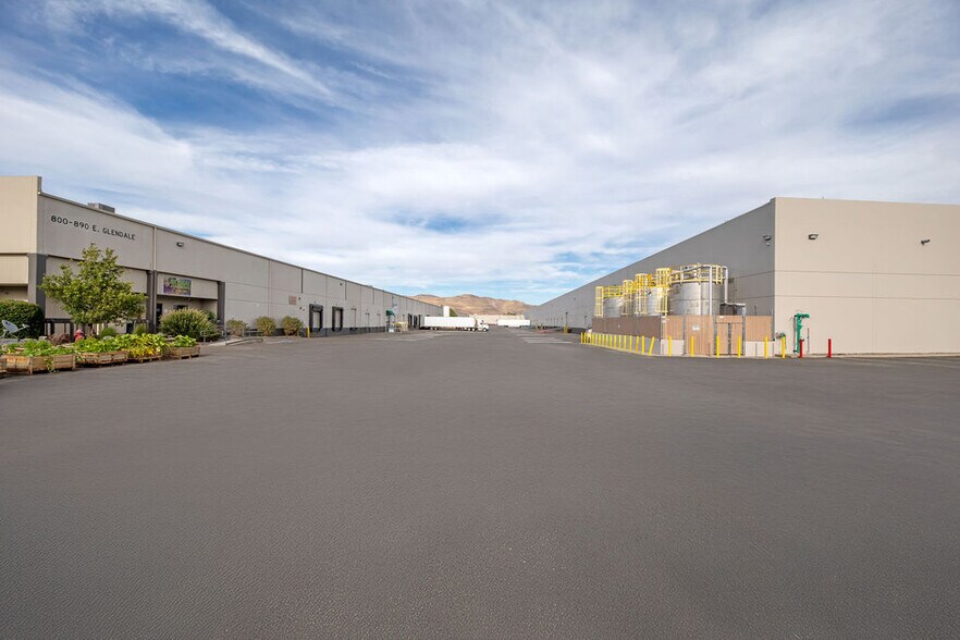 More Photos Of 700-798 E Glendale Ave, Sparks Unknown For Lease