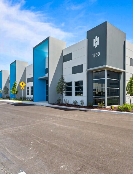 More Photos Of Park of Commerce Blvd, Homestead Unknown For Lease