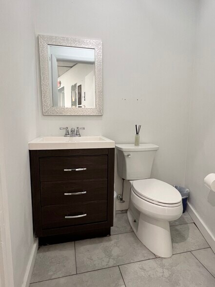 More Photos Of 458-466 Ridgedale Ave, East Hanover Unknown For Lease