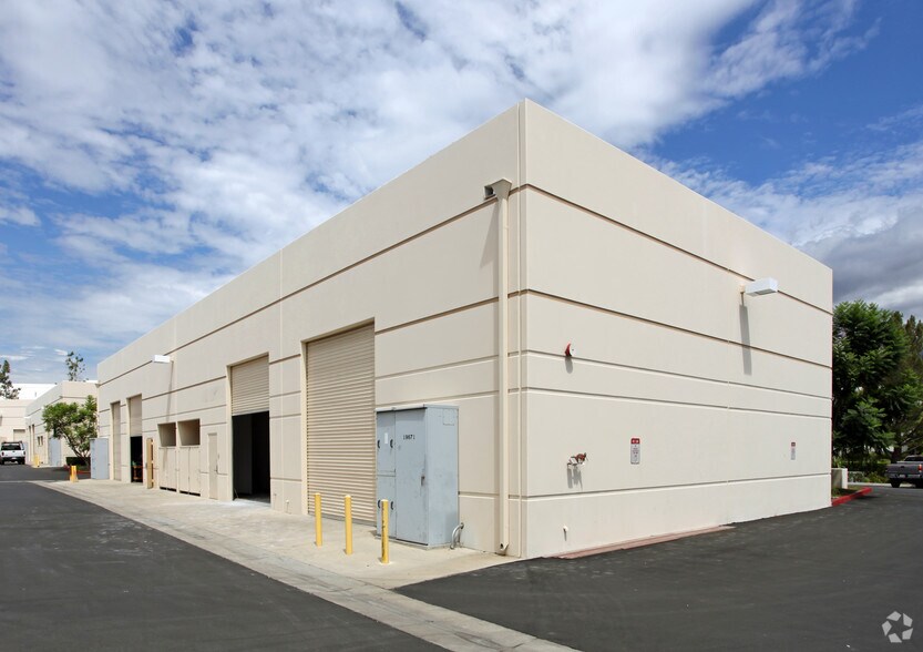 More Photos Of 19671 Descartes, Foothill Ranch Warehouse For Lease