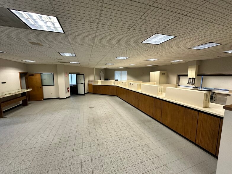 More Photos Of 6840 Erie Rd, Derby Bank For Lease