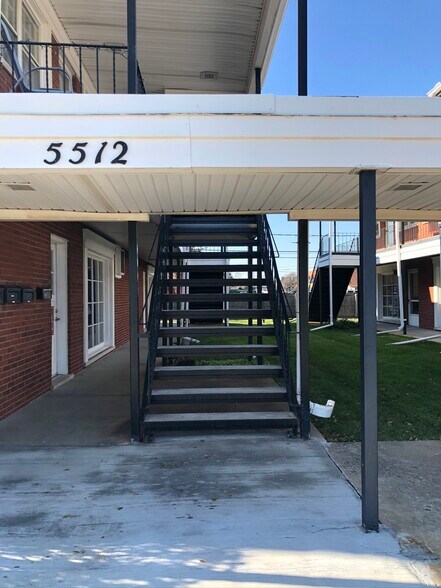 More Photos Of 5512 S Brainard Ave, Countryside Apartments For Lease