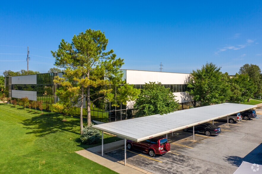 More Photos Of 4100 Perimeter Center Dr, Oklahoma City Unknown For Lease