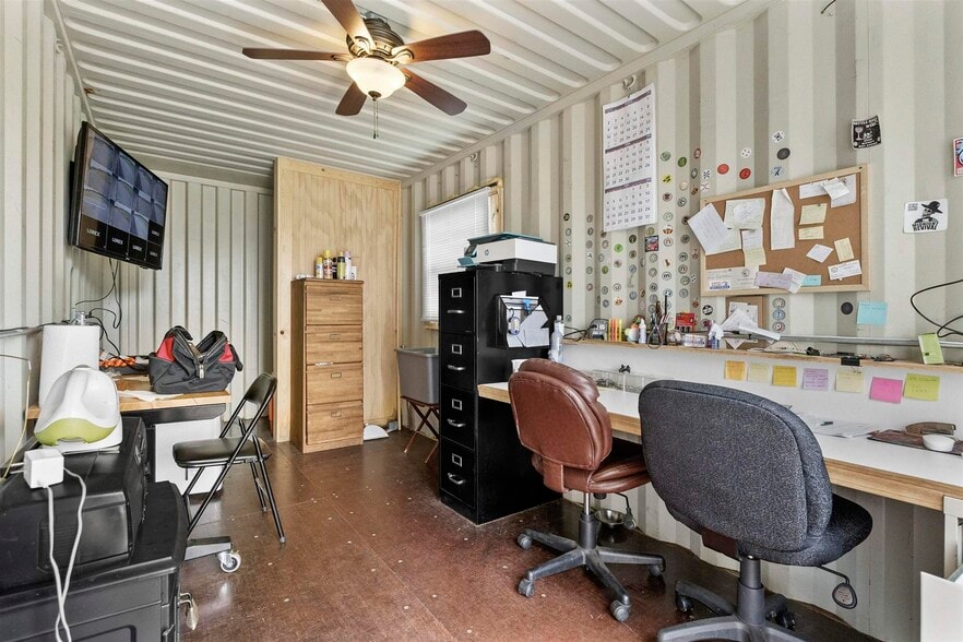 More Photos Of 1621 5th St, Crescent City Self Storage For Sale