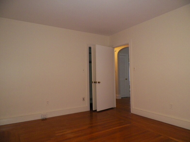 More Photos Of 24 Newport Ave, Pawtucket Office Residential For Sale