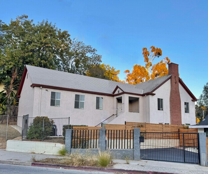 Primary Photo Of 2030 Glendale Blvd, Los Angeles Religious Facility For Sale
