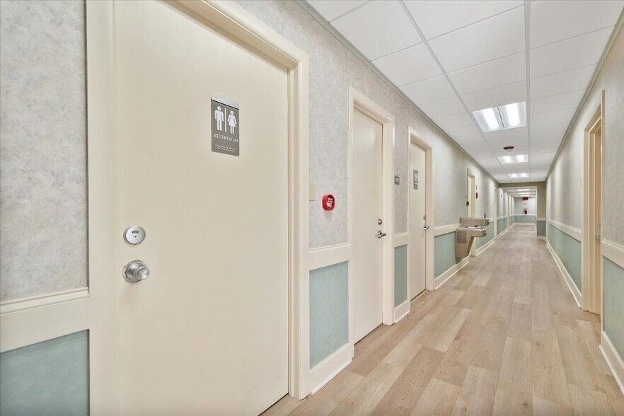 More Photos Of 3578 Brodhead Rd, Monaca Unknown For Lease