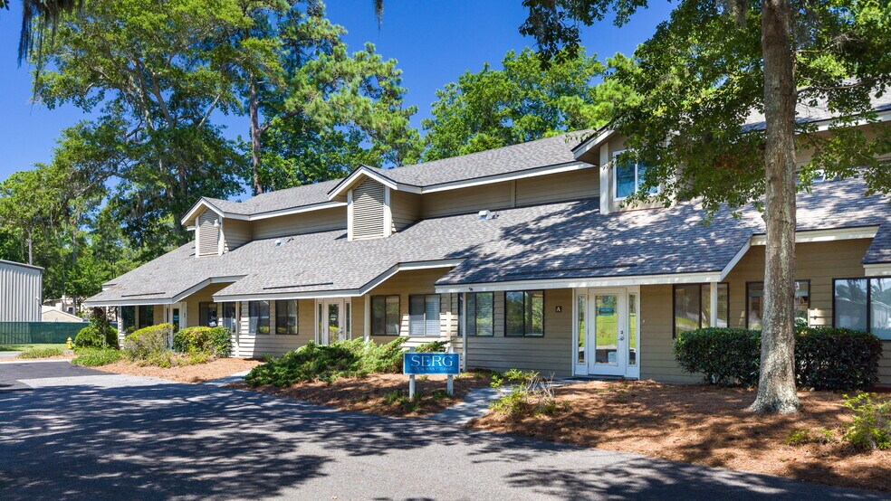 Primary Photo Of 9 Hunter Rd, Hilton Head Showroom For Sale