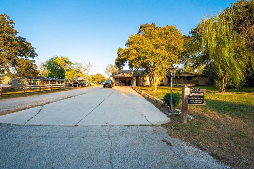 More Photos Of 4514 Billy Sames, Adkins Land For Sale