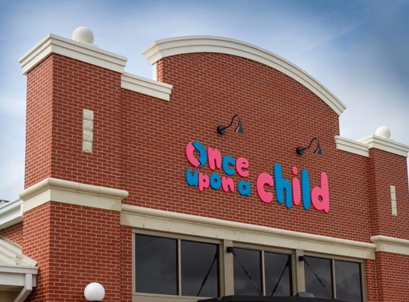 More Photos Of 1204 W Poplar Ave, Collierville Storefront For Sale